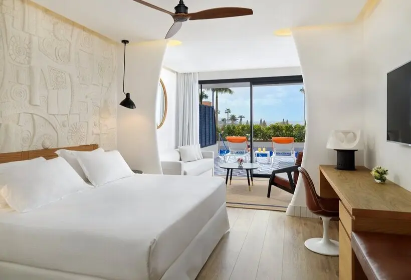 Standard swim-up room, H10 Atlantic Sunset Horizons Collection