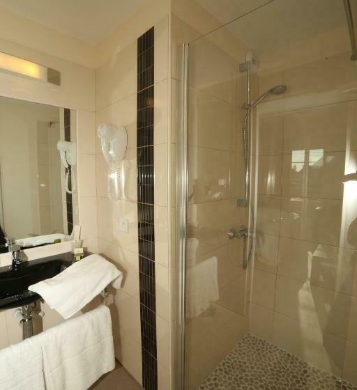 غرفة قياسية, Auberge De La Xaintrie