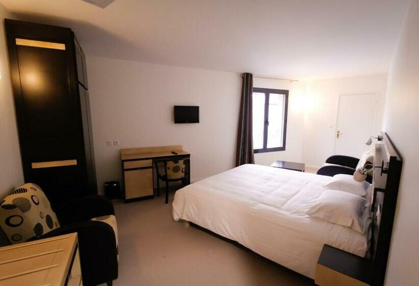 Номер Стандарт, Auberge De La Xaintrie