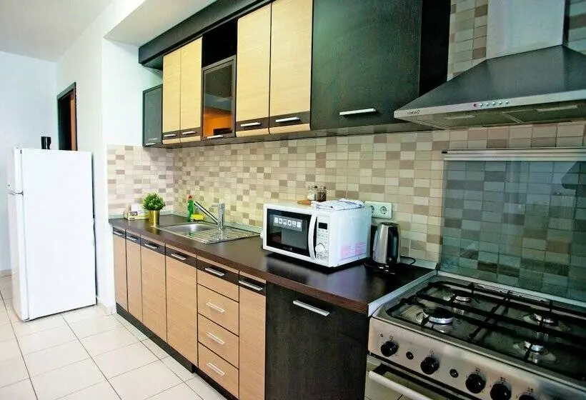 آپارتمان لوکس 2 خوابه, Monaco Grand Apartments By Citybookings