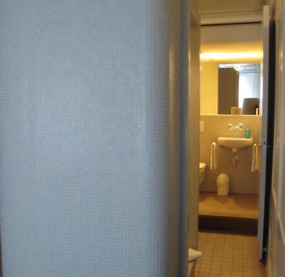 Стандартный Номер Кровать Кинг, Restaurant Schwert Thun