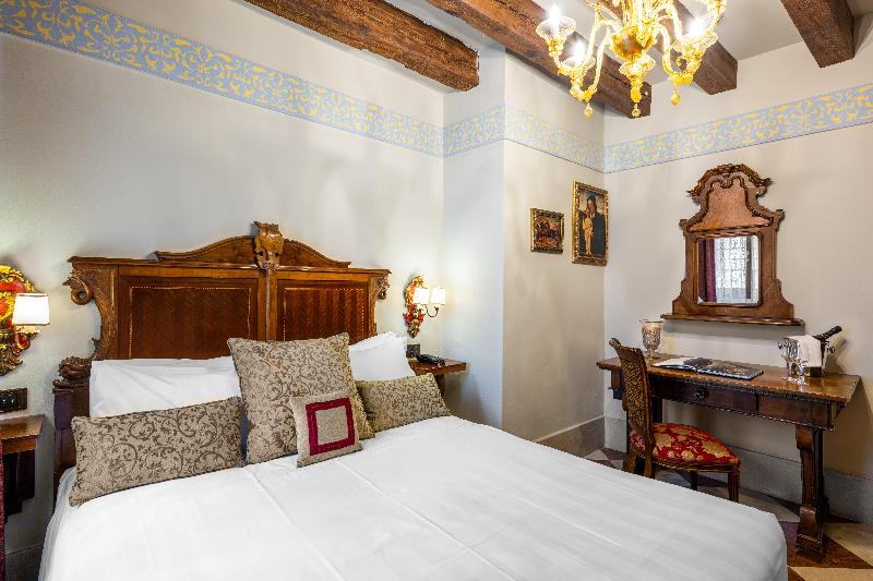 اتاق لوکس, The Ruma Hotel And Residences