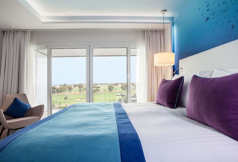 ガーデンビュースーペリアールーム, The View Bouznika