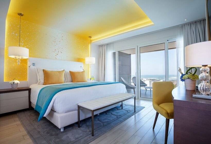 プールの見えるデラックスルーム, The View Bouznika