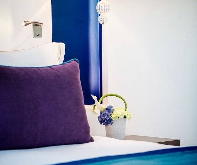 庭の見えるエクゼクティブルーム, The View Bouznika