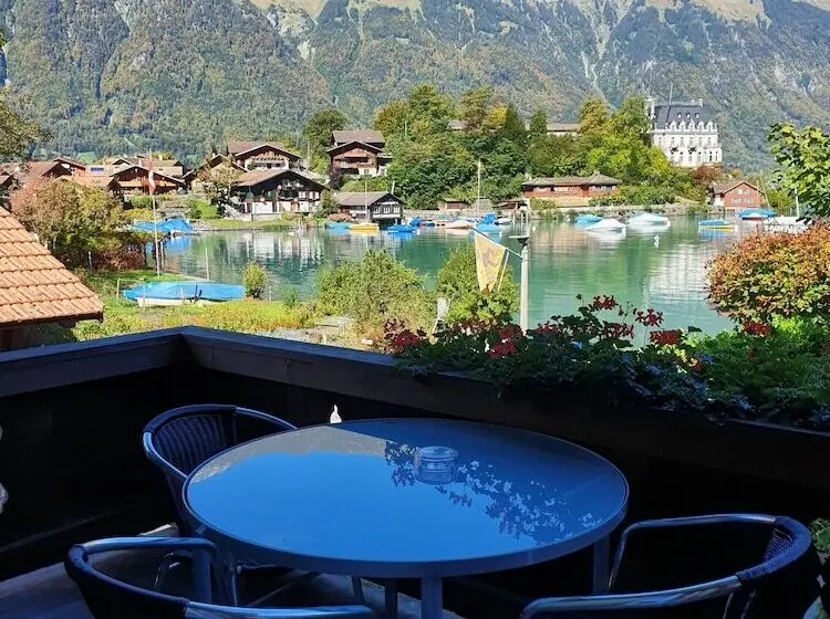 浴室共有ベーシックルーム, Lake Lodge Hostel