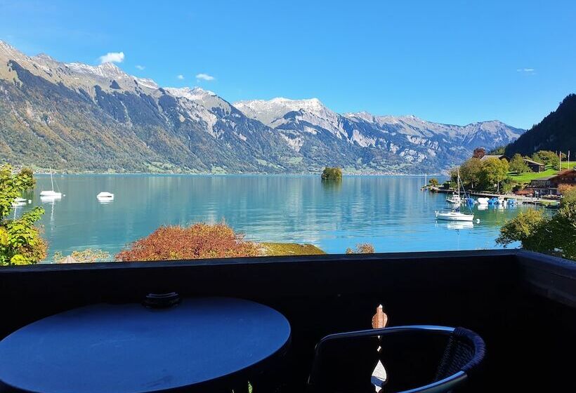 Номер Базовый Совметсный Санузел, Lake Lodge Hostel
