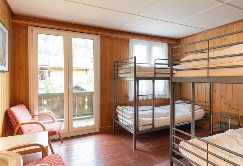 4 Bett Basic Zimmer Geteiltes Bad, Lake Lodge Hostel