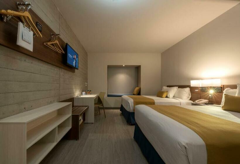 غرفه قياسيه سريرين مزدوجين, Microtel Inn & Suites By Wyndham San Luis Potosi