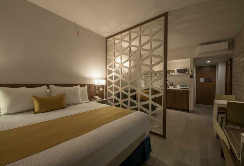 جناح سرير كينج, Microtel Inn & Suites By Wyndham San Luis Potosi