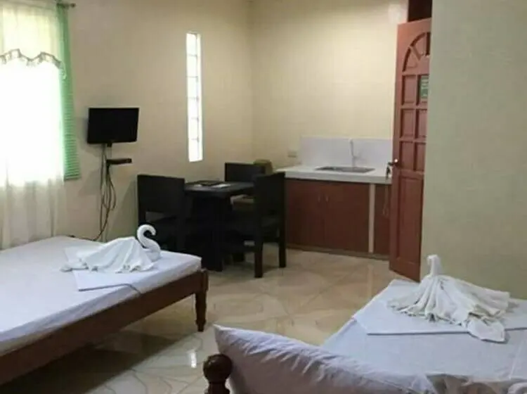 اتاق خانوادگی, N & F Guest House