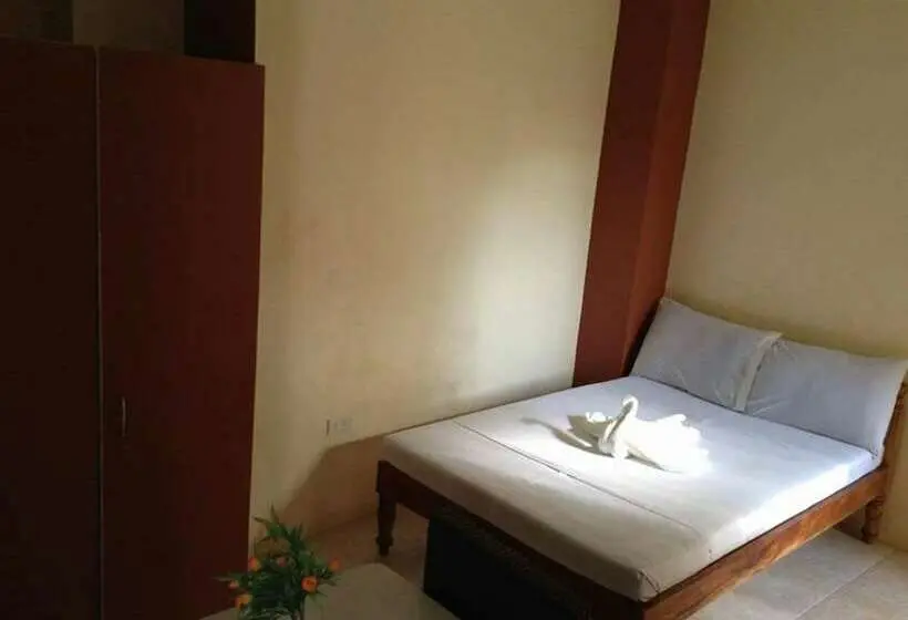 اتاق استاندارد, N & F Guest House