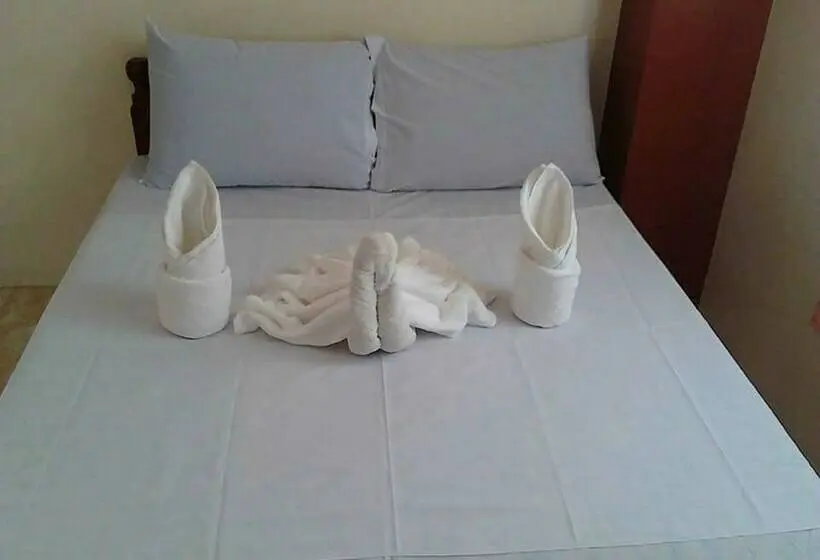 اتاق استاندارد, N & F Guest House