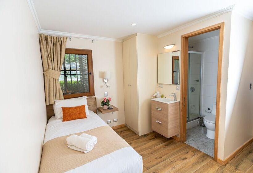 اتاق استاندارد یک نفره, Tagle Hotel Boutique