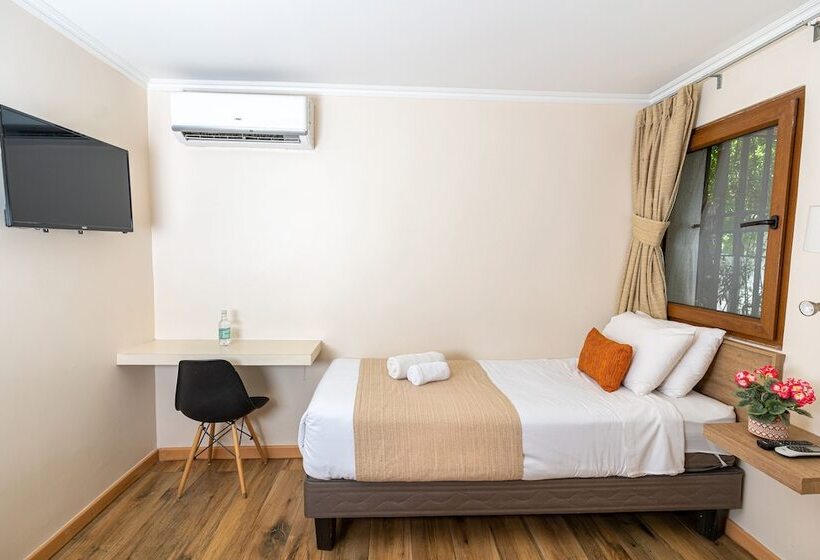 اتاق استاندارد یک نفره, Tagle Hotel Boutique