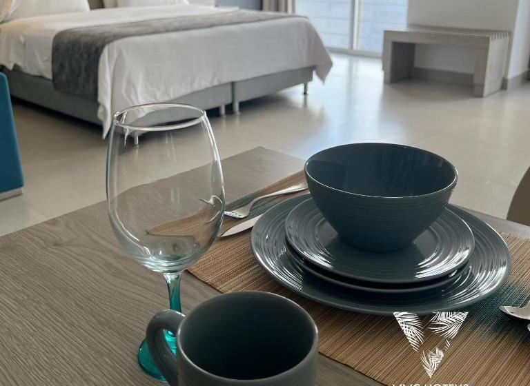 Полулюкс, Vvc Hotel S