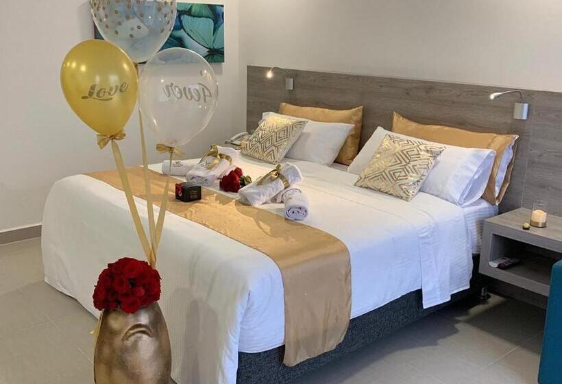 Полулюкс, Vvc Hotel S