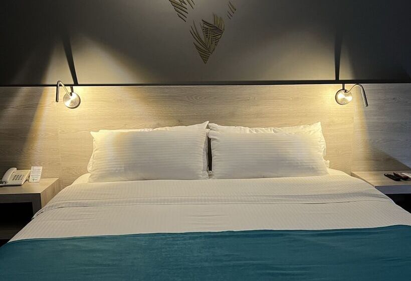 Полулюкс, Vvc Hotel S