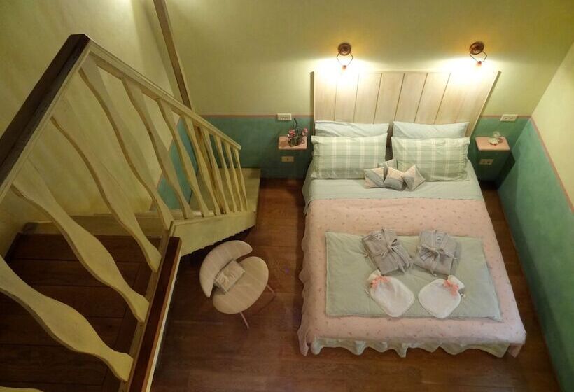 اتاق استاندارد چهار تخته, Agriturismo Tara