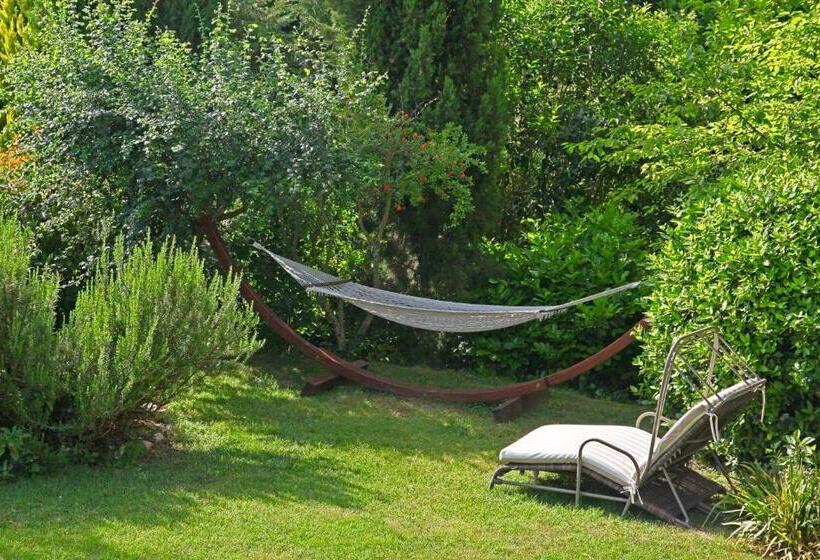 اتاق استاندارد چهار تخته, Agriturismo Tara