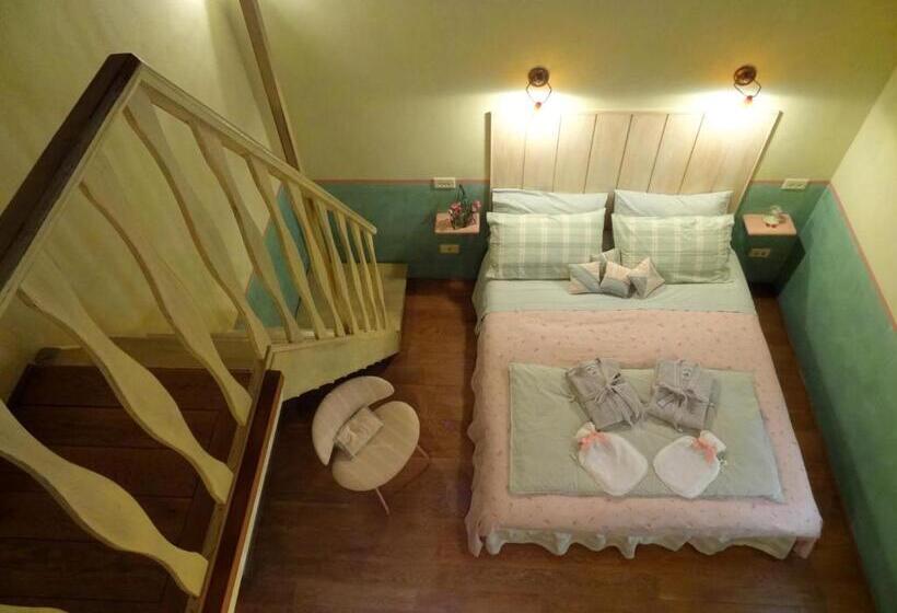 اتاق استاندارد چهار تخته, Agriturismo Tara