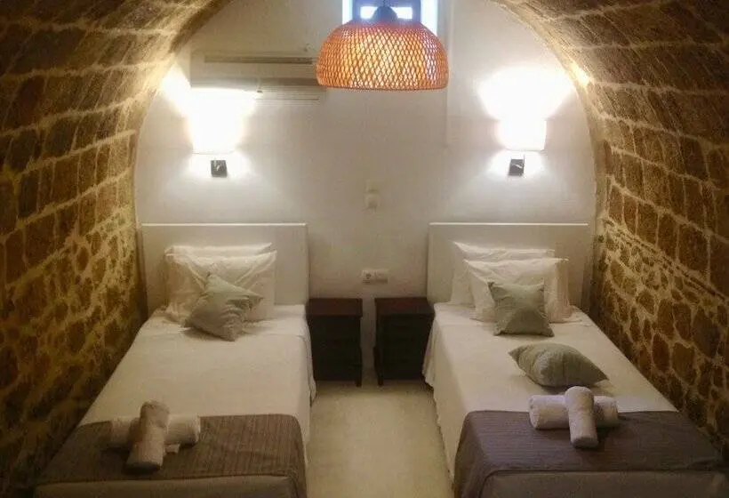 اتاق لوکس, Auberge 32 | Old Town