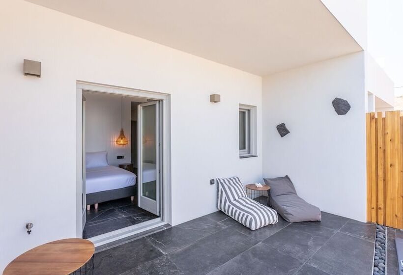 带按摩浴盆的套房, Aegean Gem