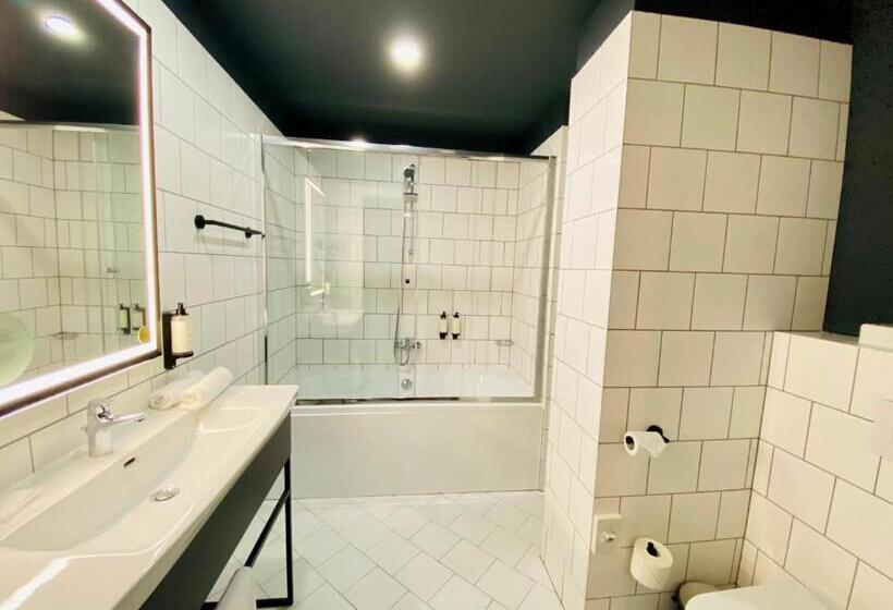 Полулюкс, Arche Hotel Krakowska