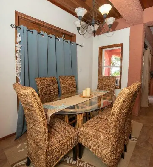 سوئیت 2 خوابه, Bella Vista Resort Belize