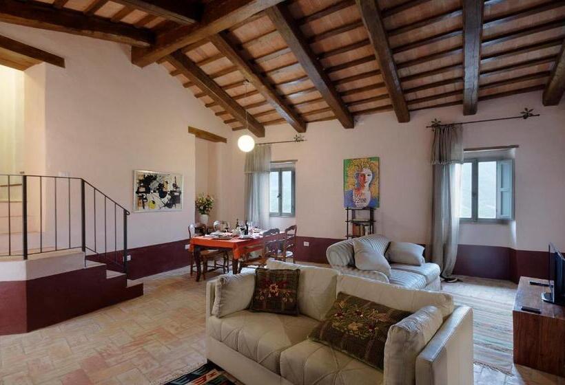 סוויטה משפחתית, Castello Di Postignano Relais