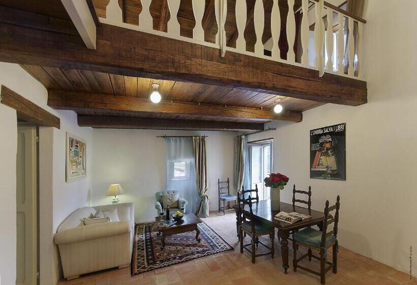 Люкс с Террасой, Castello Di Postignano Relais