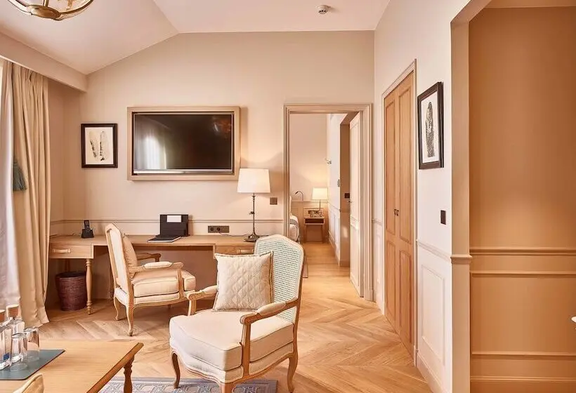 Junior Suite, Chais Monnet & Spa