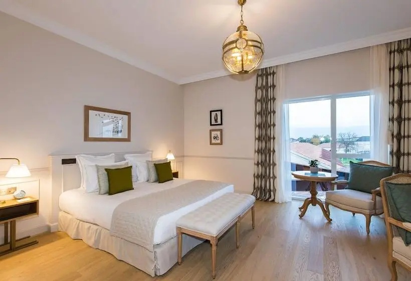 Suite, Chais Monnet & Spa