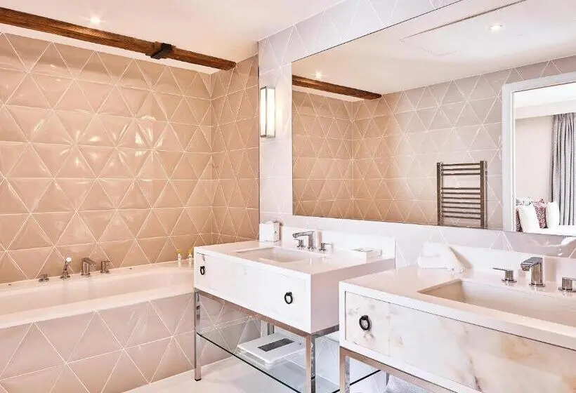 Junior Suite m. Balkon, Chais Monnet & Spa