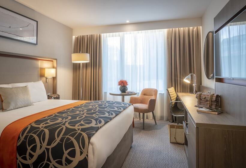 חדר דלוקס, Clayton Hotel Charlemont