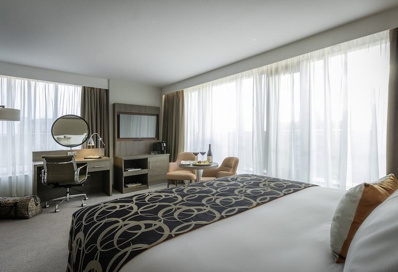 디럭스 룸, Clayton Hotel Charlemont