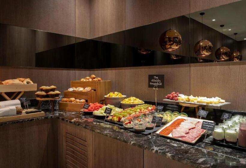 带大床的行政房间, Clayton Hotel Charlemont