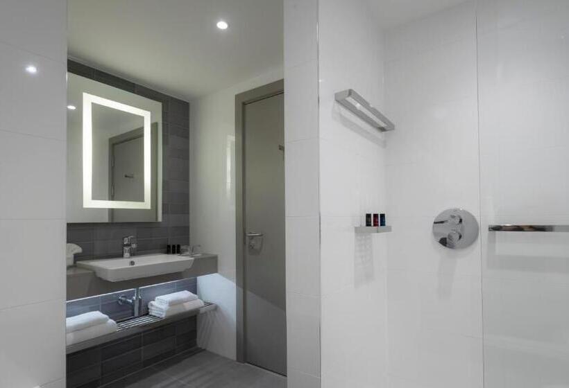 חדר סופריור, Clayton Hotel Charlemont