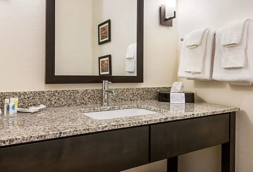 Sviitti, Comfort Suites