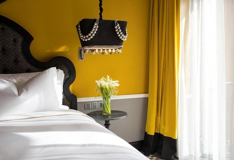 اتاق سوپریور با تخت بزرگ, De La Coupole Mgallery