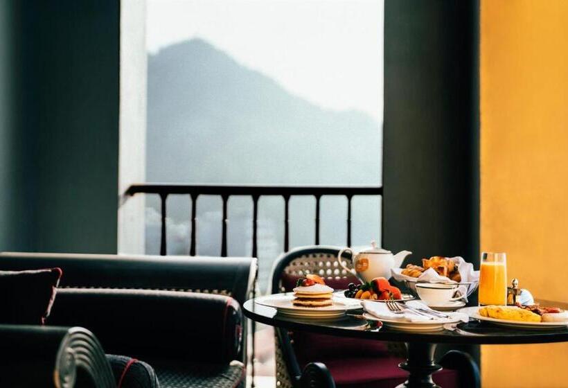 سوئیت اجرایی با تخت کینگ, De La Coupole Mgallery