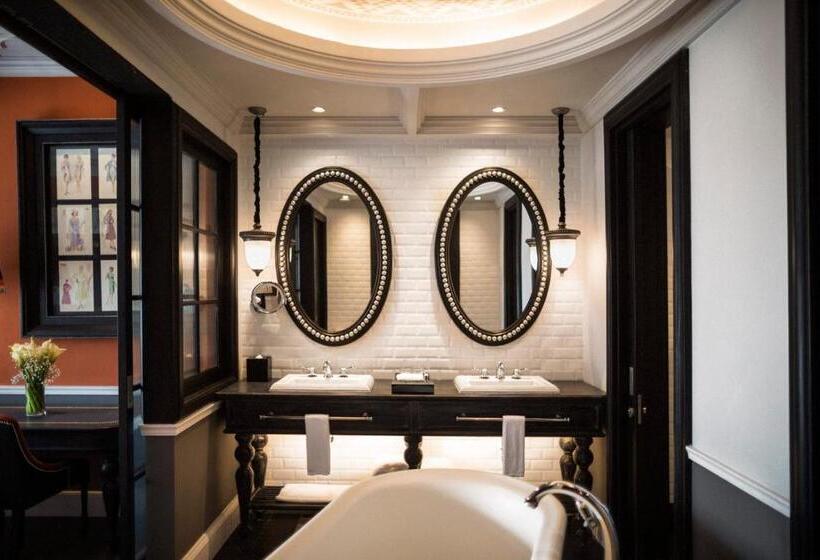 Deluxe Suite King Bed, De La Coupole Mgallery