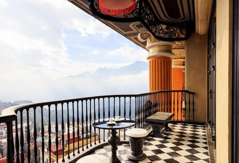 Deluxe Suite King Bed, De La Coupole Mgallery