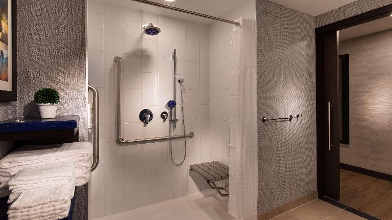 غرفة قياسية سرير كينج, Glō Best Western Kanata Ottawa West