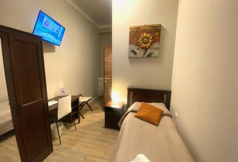 标准单人间, Golden Milano