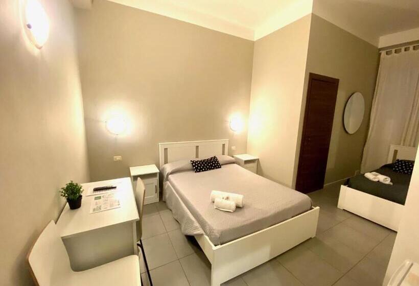 标准三人间, Golden Milano