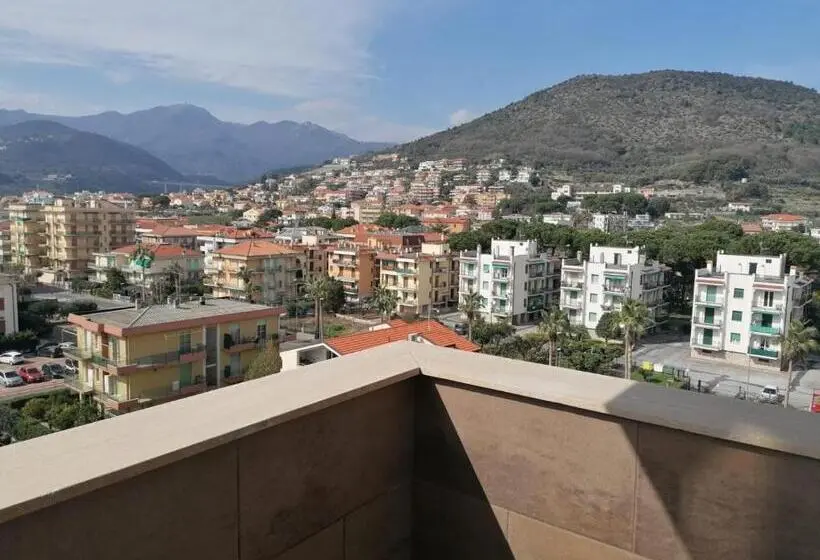 エコノミールーム, Grand Hotel Pietra Ligure