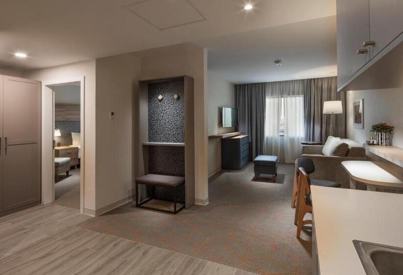סוויטה, Holiday Inn & Suites   Aguascalientes, An Ihg