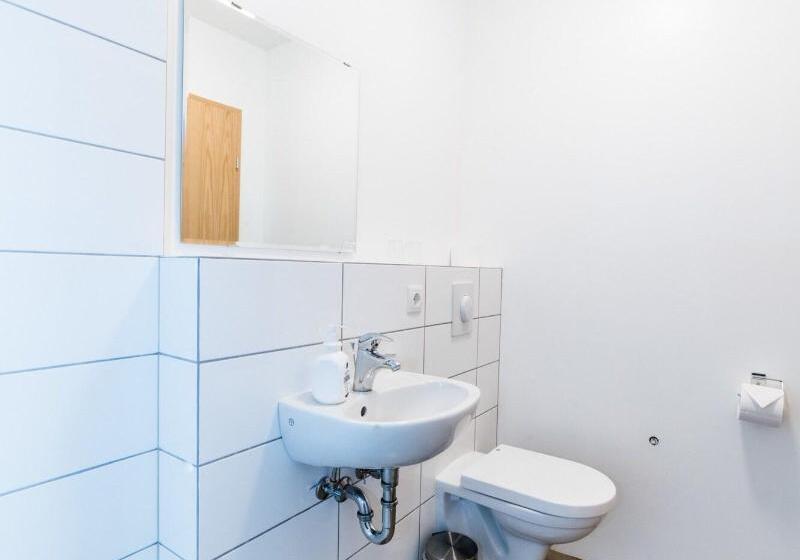 מיטת קינג בסוויטה, Holiday Inn & Suites   Aguascalientes, An Ihg