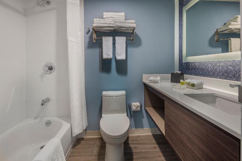 חדר סטנדרט, Holiday Inn & Suites   Aguascalientes, An Ihg
